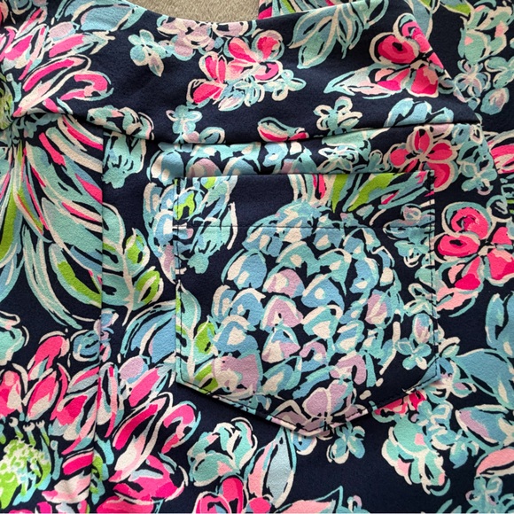 Lilly Pulitzer Luxletic UPF50+ Corso Pineapple Paradise Golf Pants - Picture 8 of 9